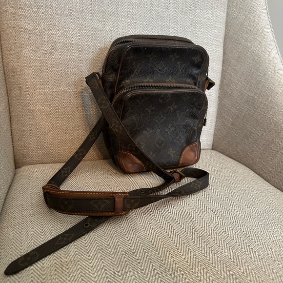 Vintage Louis Vuitton Amazone Cross Body Bag - Picture 3 of 10